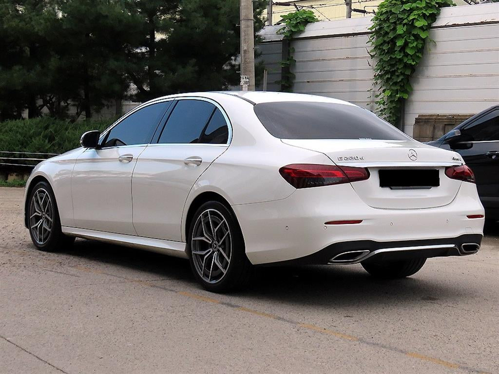 Mercedes-Benz E-Class — photo 03
