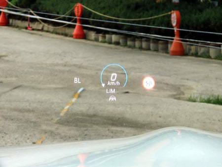 Mercedes-Benz E-Class — photo 10