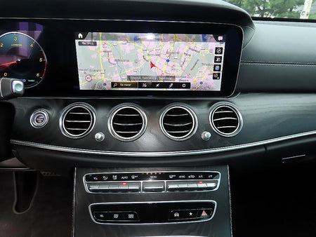 Mercedes-Benz E-Class — photo 13