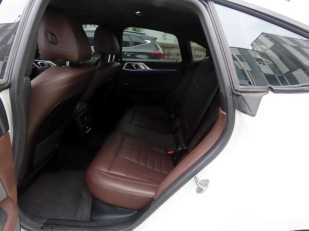 BMW 4-Series — photo 06