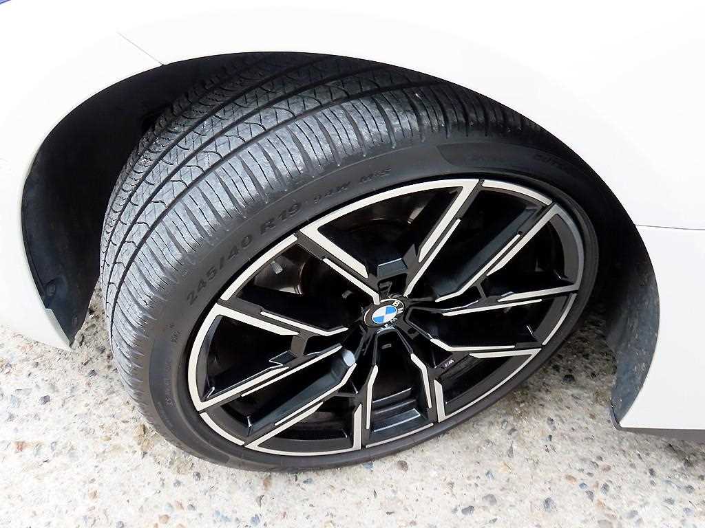 BMW 4-Series — photo 20