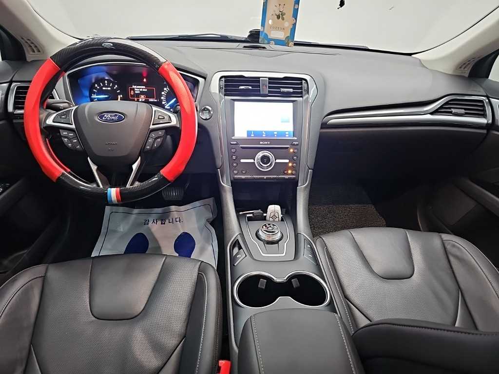 Ford Mondeo — photo 07