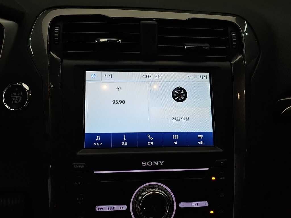 Ford Mondeo — photo 15