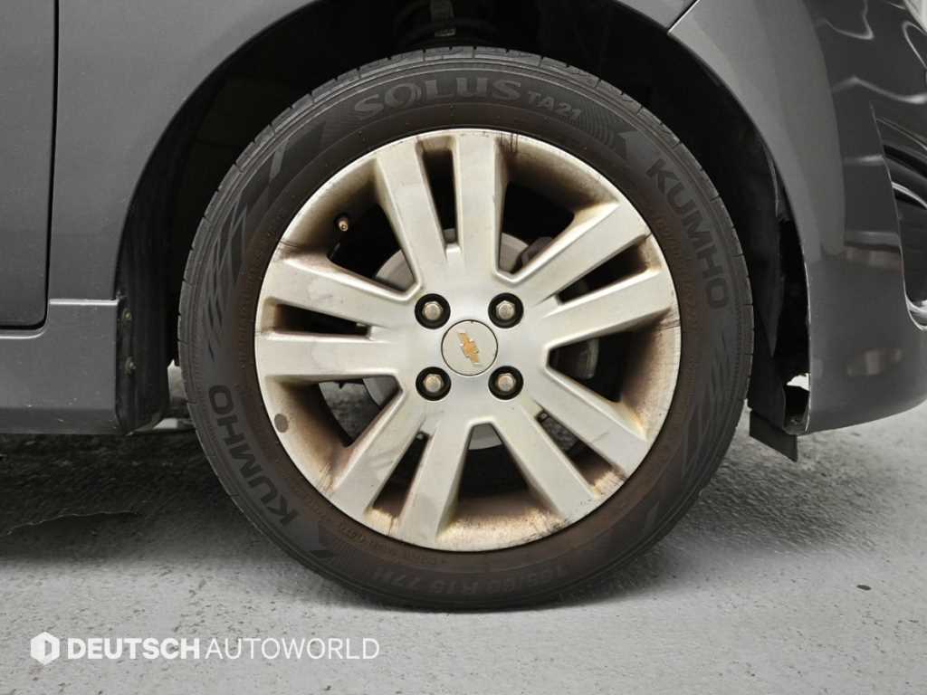 CHEVROLET Spark — photo 05