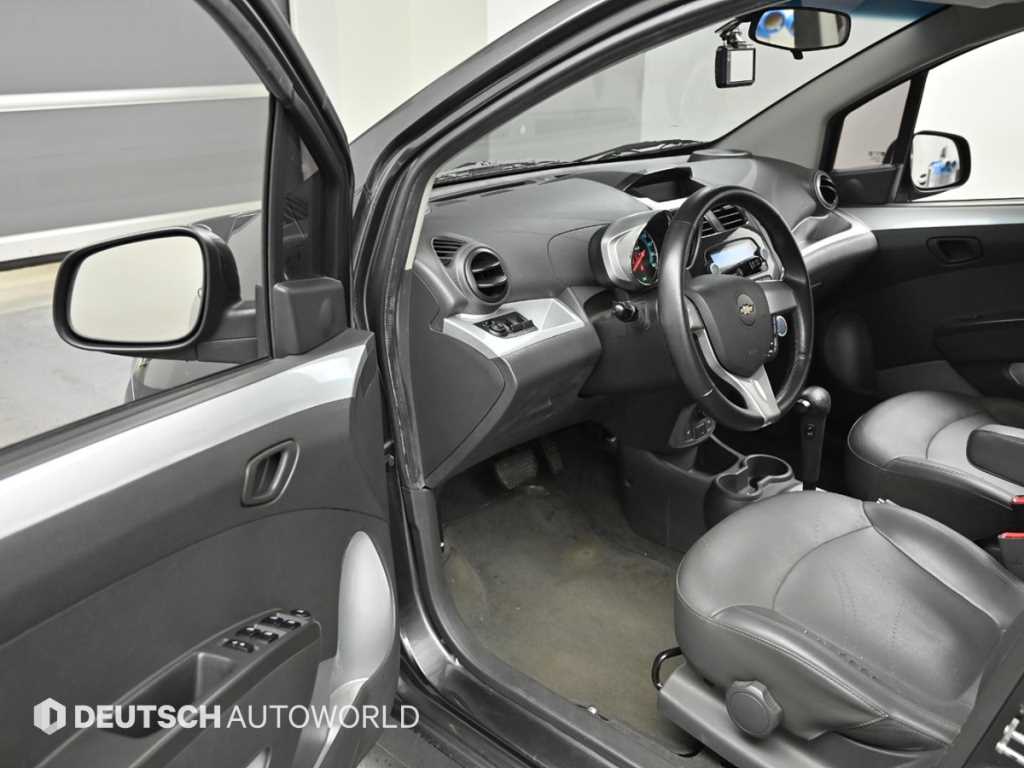 CHEVROLET Spark — photo 11