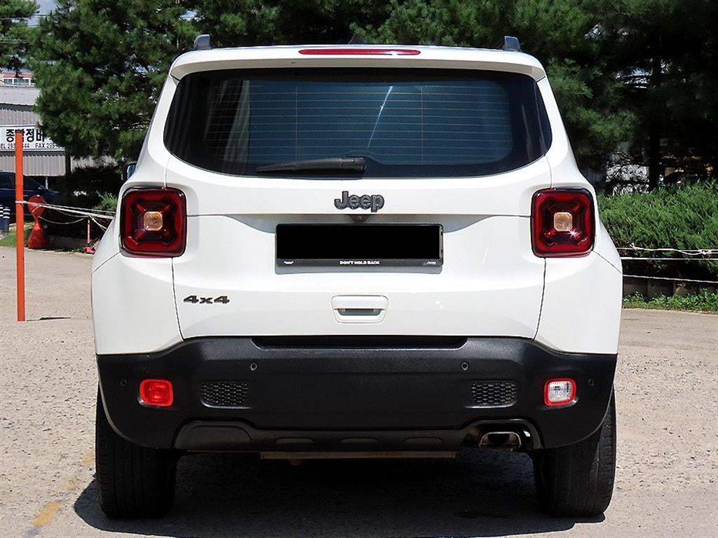 Jeep Renegade — photo 04