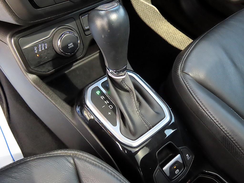 Jeep Renegade — photo 10