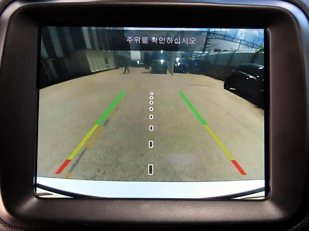 Jeep Renegade — photo 16