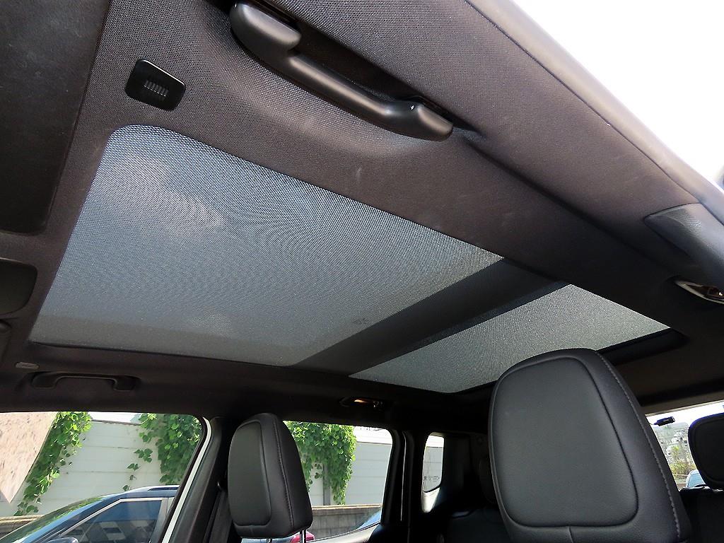 Jeep Renegade — photo 18