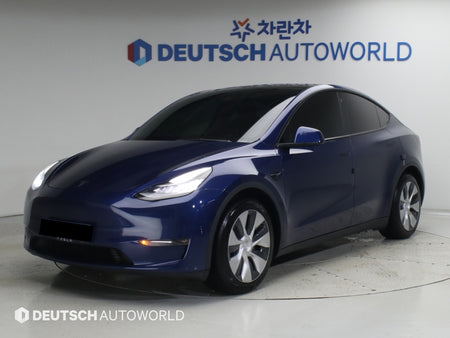 Tesla Model Y — photo 01