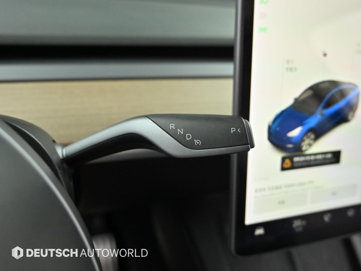 Tesla Model Y — photo 09