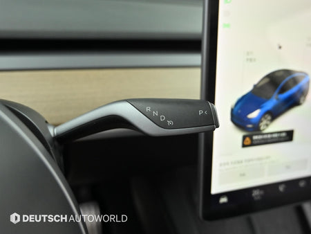 Tesla Model Y — photo 09
