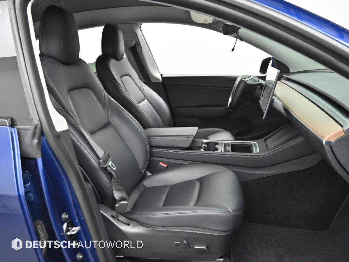Tesla Model Y — photo 10