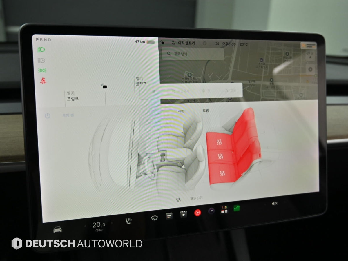 Tesla Model Y — photo 16