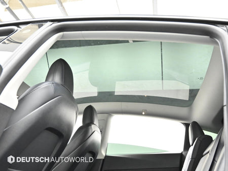 Tesla Model Y — photo 18