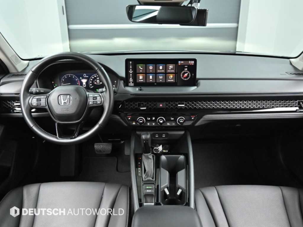 Honda Accord — photo 07