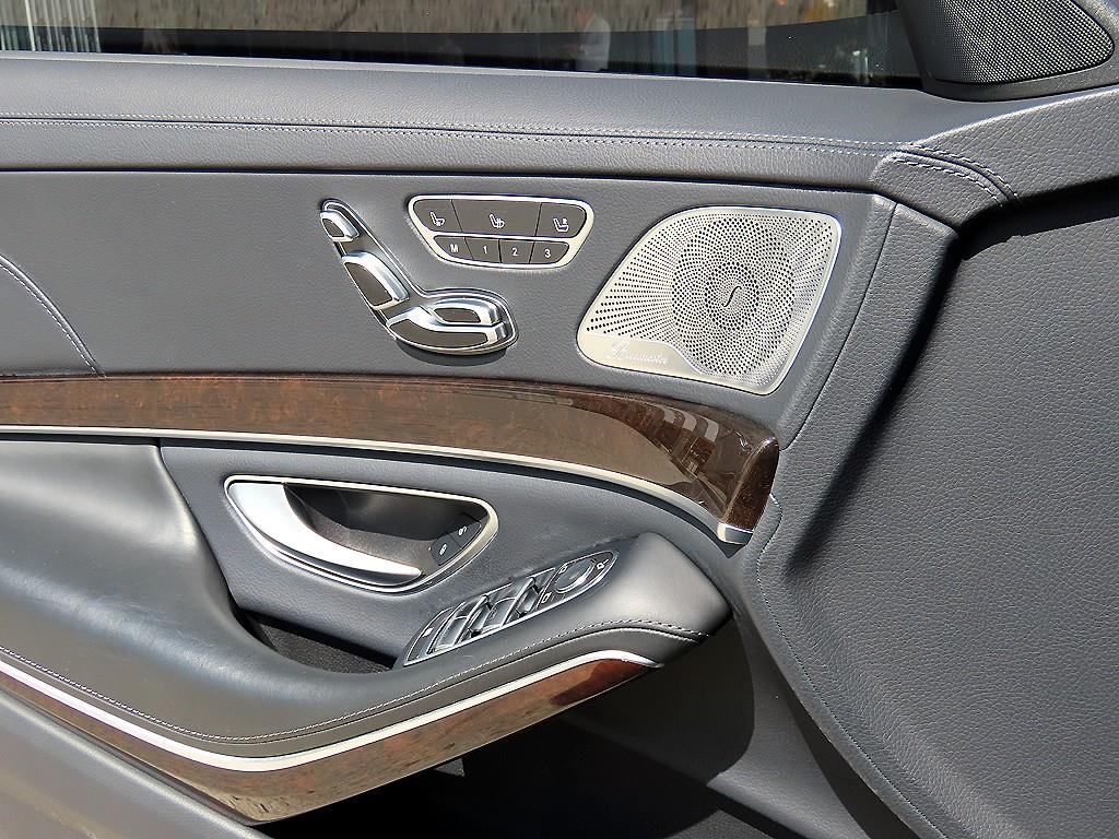 Mercedes-Benz S-Class — photo 12