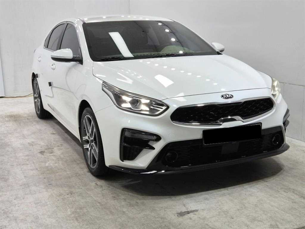 Kia K3 — photo 02