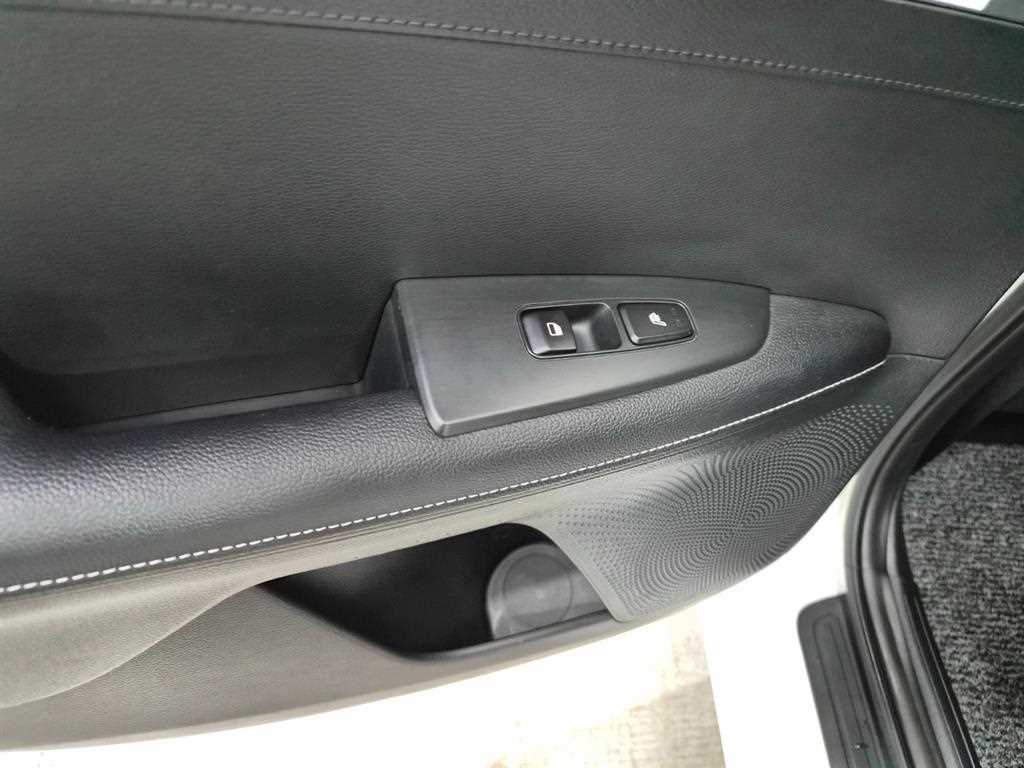 Kia K3 — photo 06