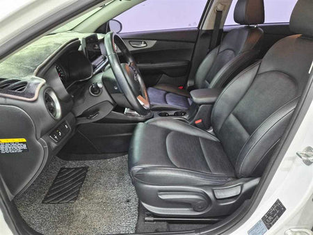 Kia K3 — photo 10