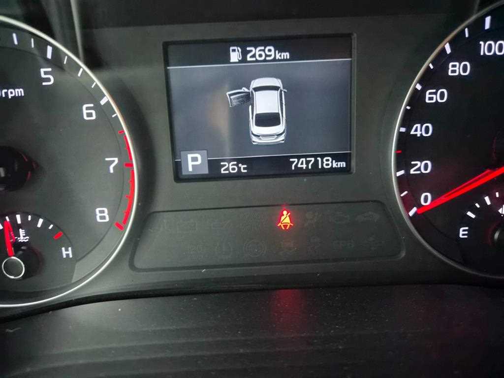 Kia K3 — photo 13