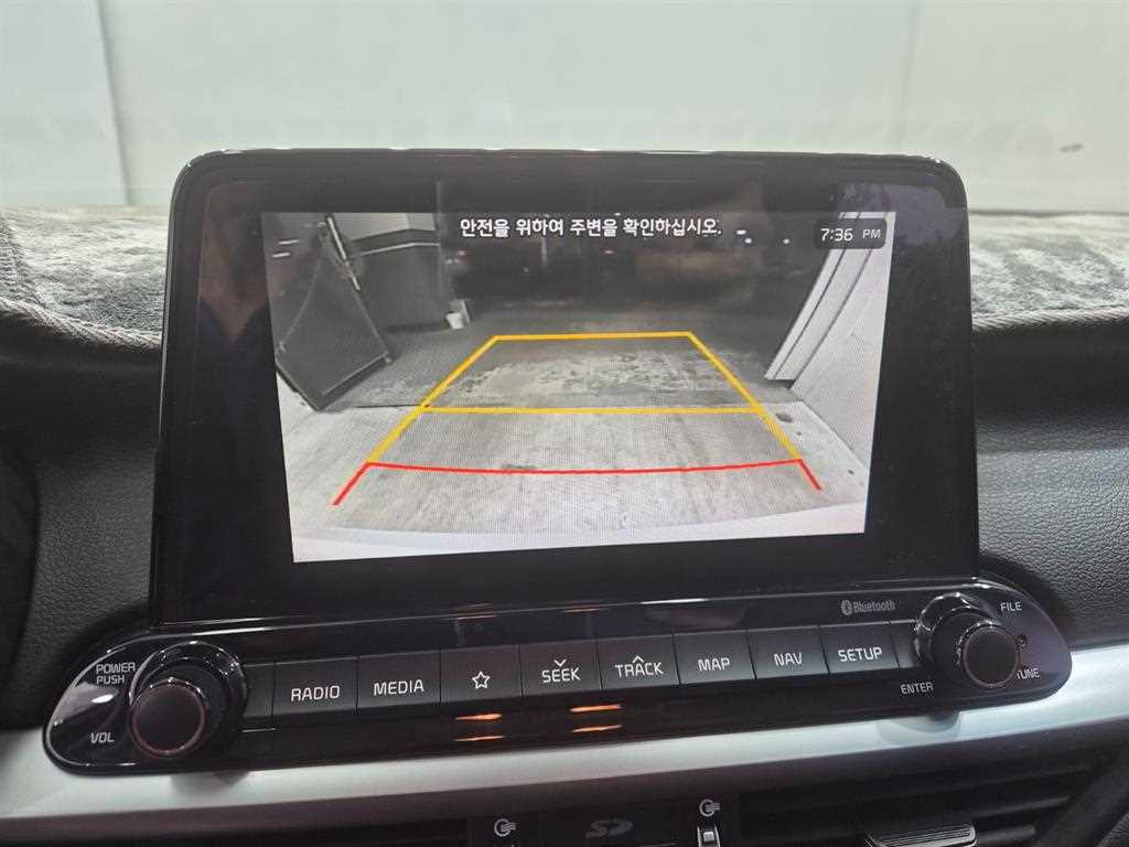 Kia K3 — photo 15