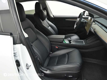 Tesla Model 3 — photo 10