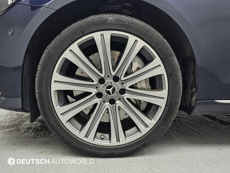 Mercedes-Benz E-Class — photo 05