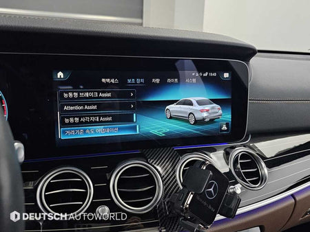 Mercedes-Benz E-Class — photo 15