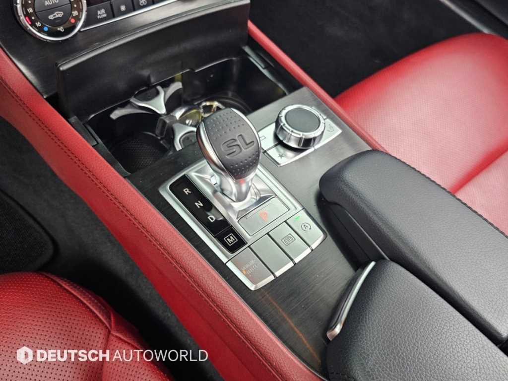 Mercedes-Benz SL-Class — photo 09