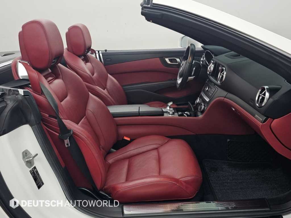 Mercedes-Benz SL-Class — photo 10