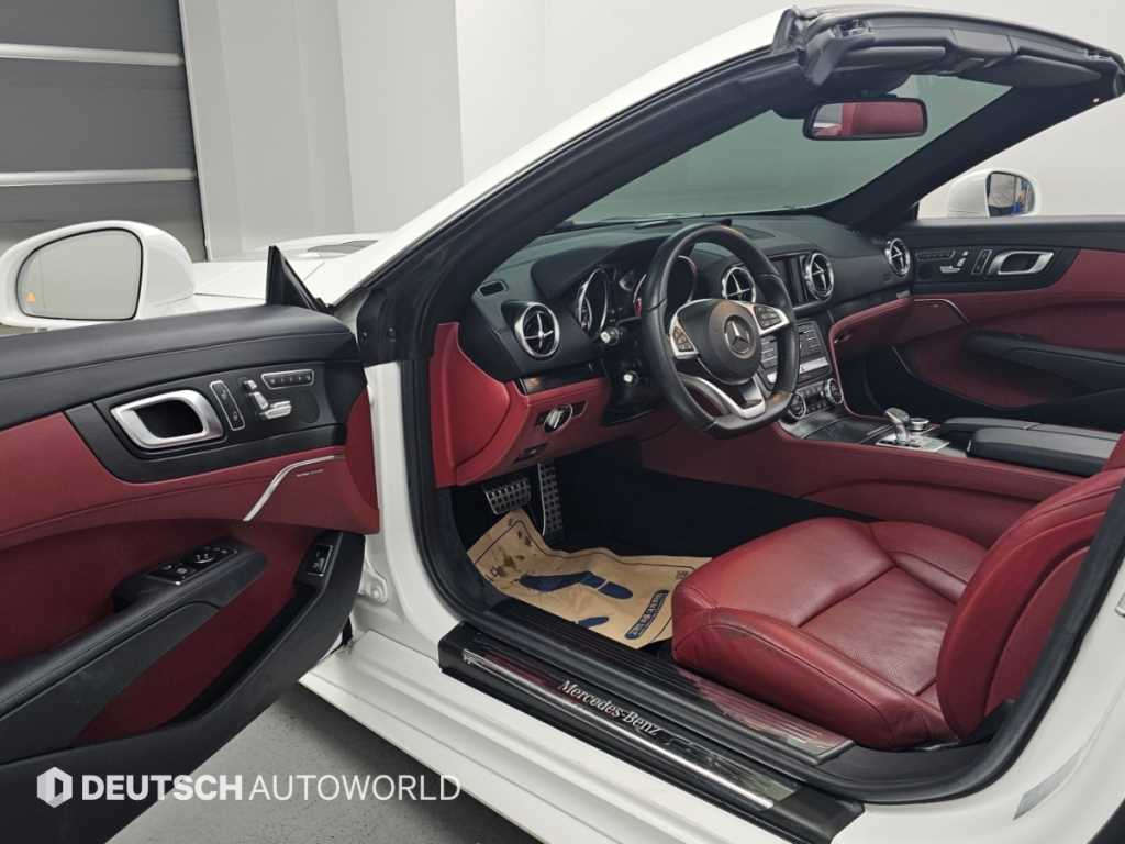 Mercedes-Benz SL-Class — photo 11
