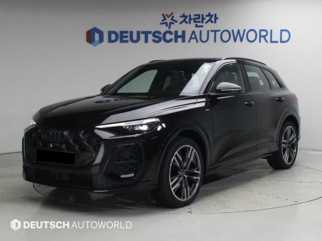Audi Q5 — photo 01