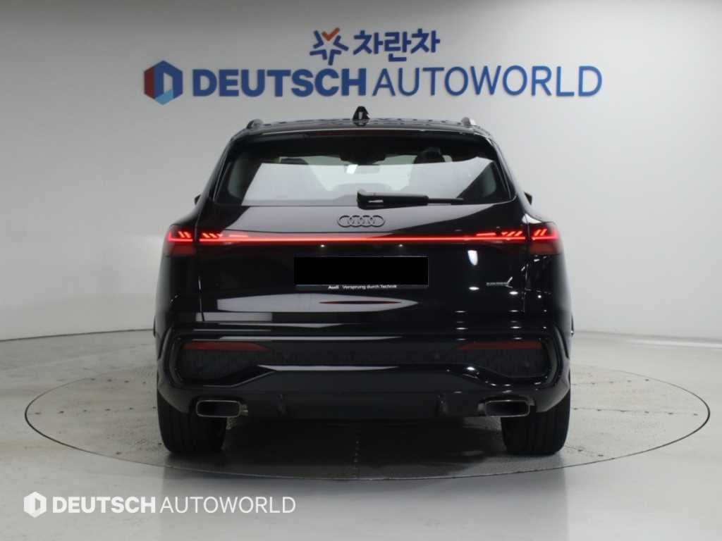 Audi Q5 — photo 04