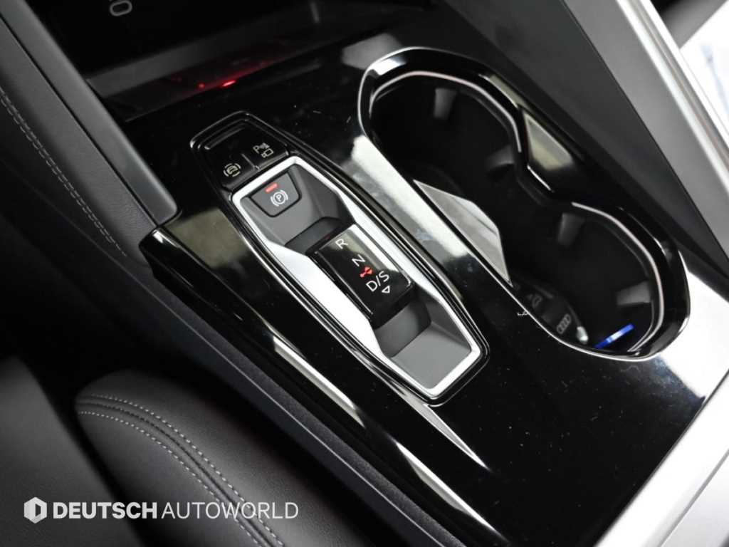 Audi Q5 — photo 09