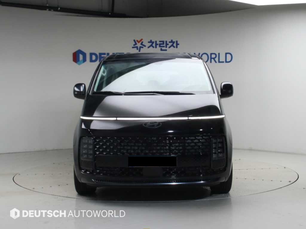 Hyundai Staria — photo 03