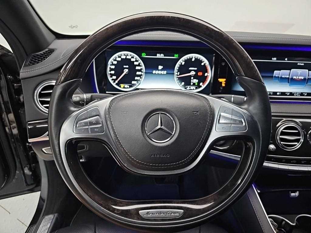 Mercedes-Benz S-Class — photo 08