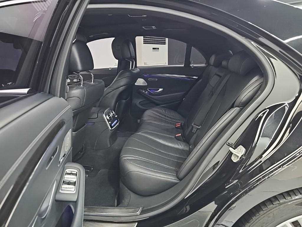 Mercedes-Benz S-Class — photo 11