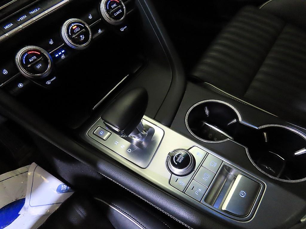Genesis G70 — photo 12