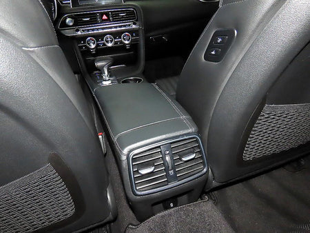 Genesis G70 — photo 16