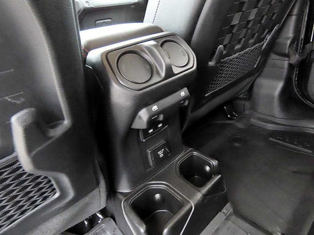 Jeep Gladiator — photo 17
