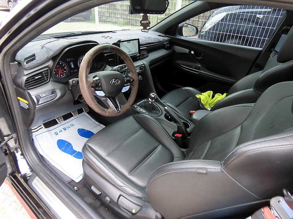Hyundai Veloster — photo 07