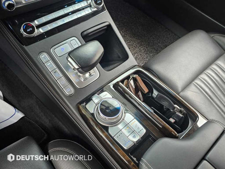 Genesis G90 — photo 09