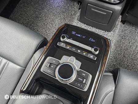Genesis G90 — photo 16
