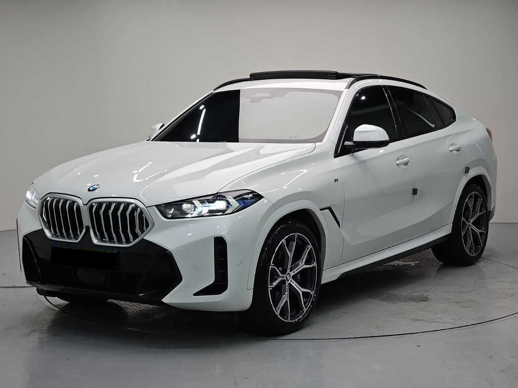 BMW X6 — photo 01