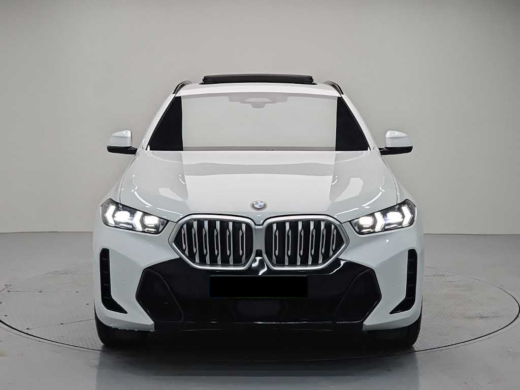 BMW X6 — photo 02
