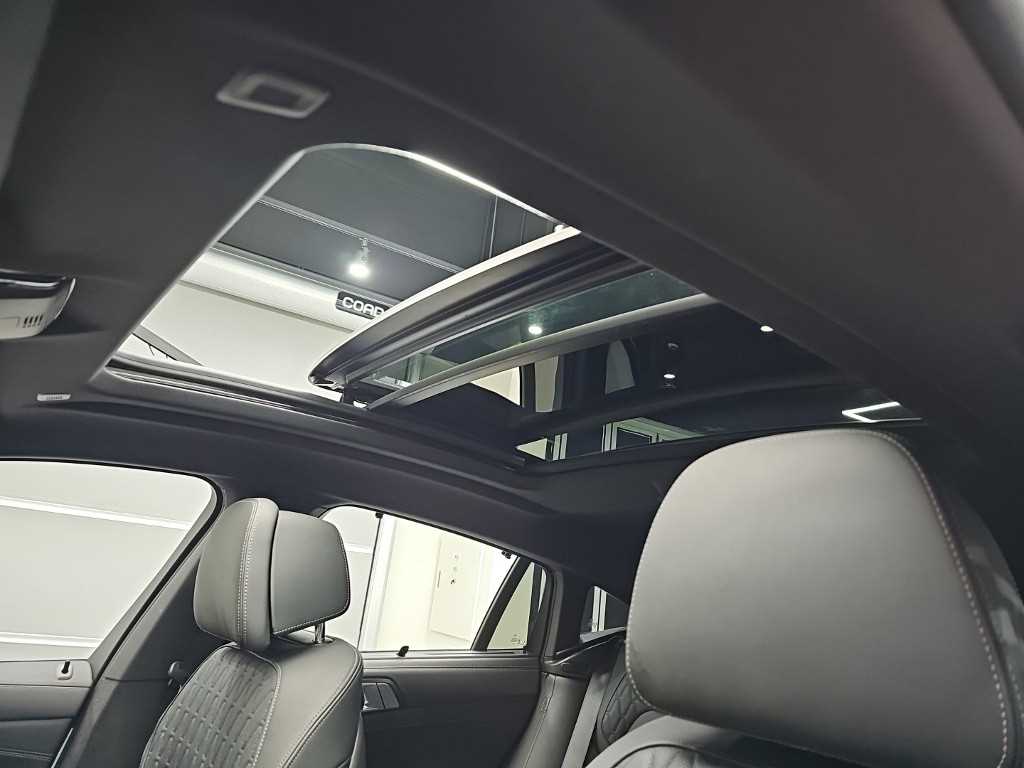 BMW X6 — photo 15