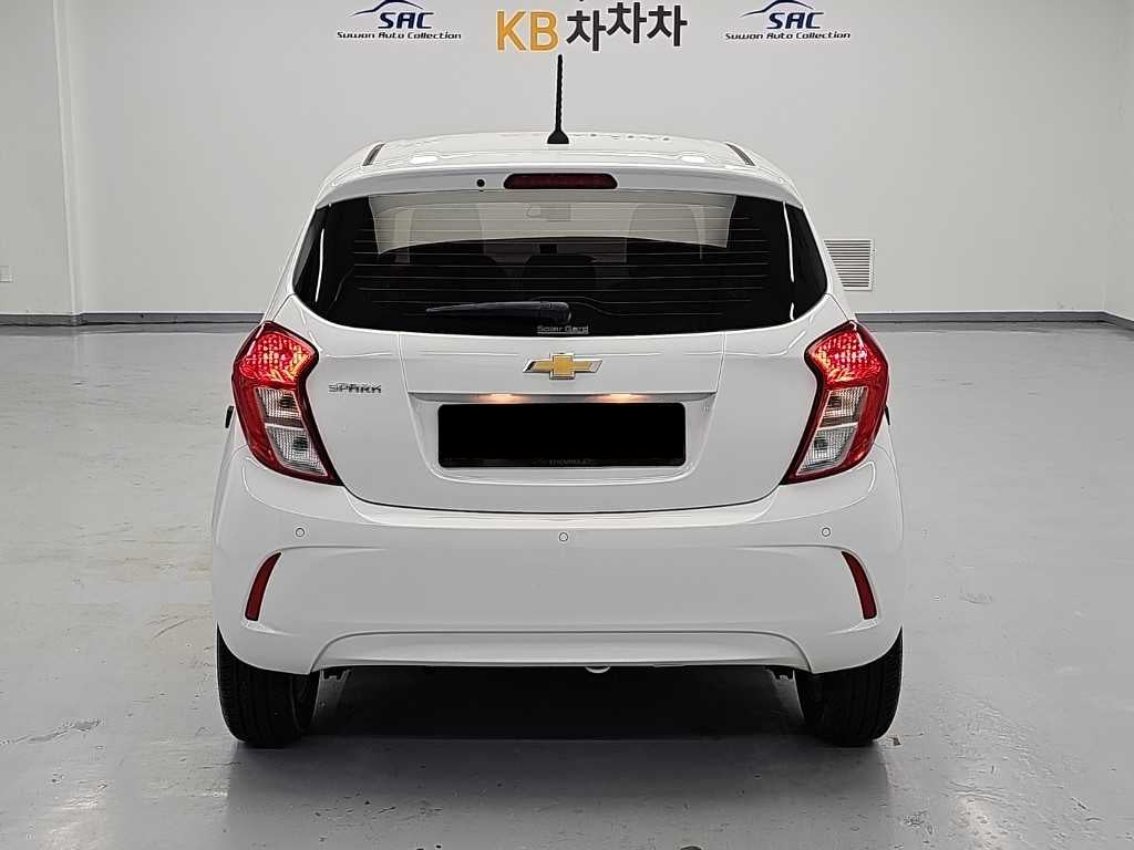 CHEVROLET Spark — photo 03