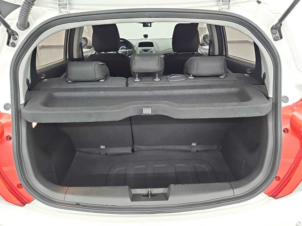 CHEVROLET Spark — photo 18