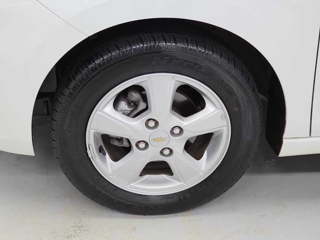 CHEVROLET Spark — photo 19